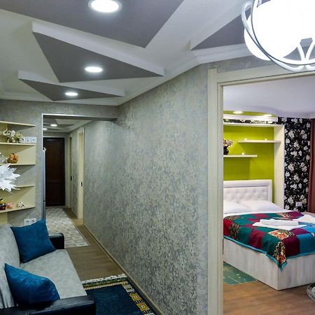 קוטאיסי Hostel Look מראה חיצוני תמונה