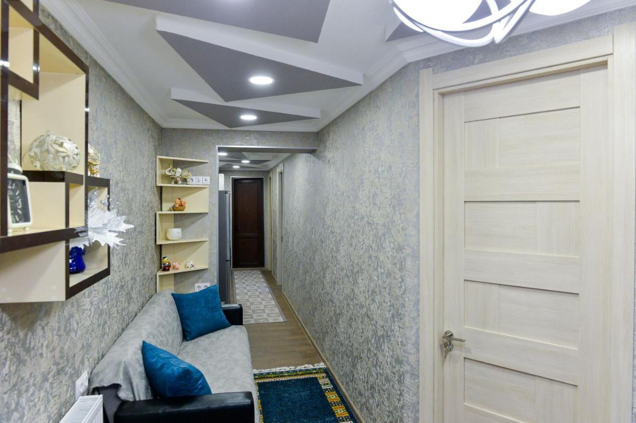 קוטאיסי Hostel Look מראה חיצוני תמונה